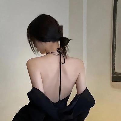 都是她的错